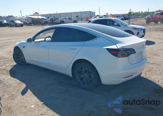 5YJ3E1EB5JF067193: 43405958