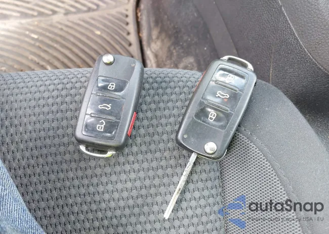 3VWKZ7AJ9AM681771: 43406027