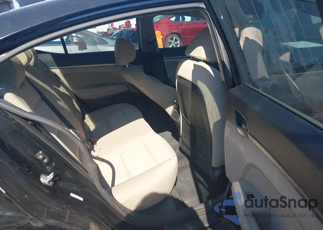 KMHD84LF7HU271395: 43405548