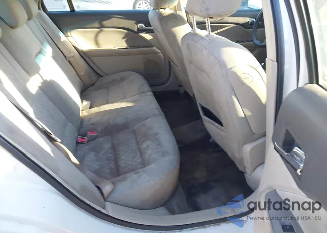 3FAHP0JA2AR176044: 43405564