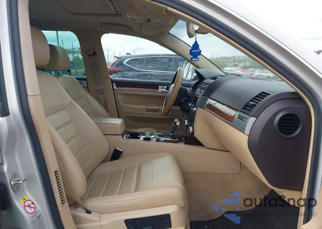 WVGBE77L28D050451: 43406929