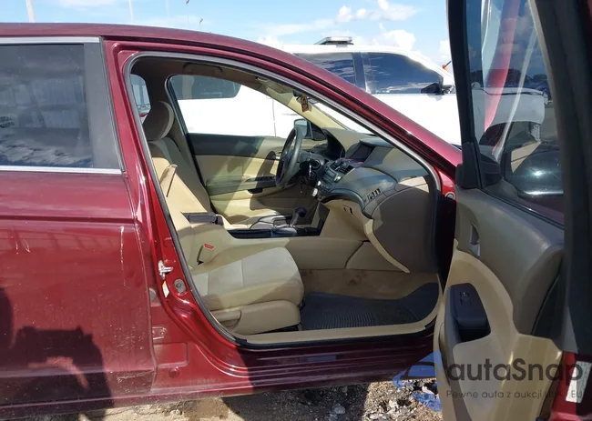 1HGCP2F34AA005186: 43407071