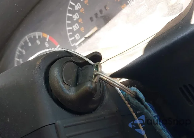 1G2WK52JX2F248235: 43406318