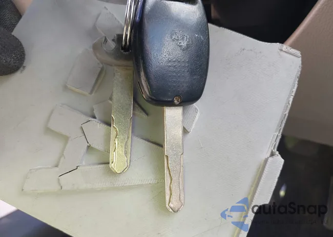 1HGCP2F4XAA058693: 43406403