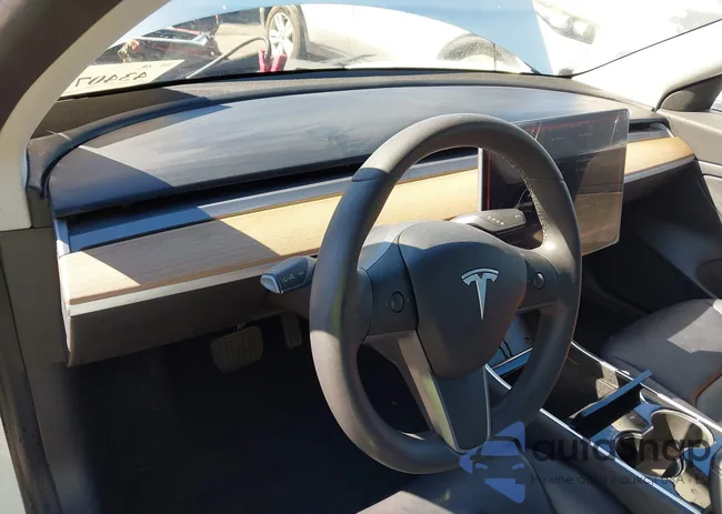 5YJ3E1EA4LF645407: 43407977