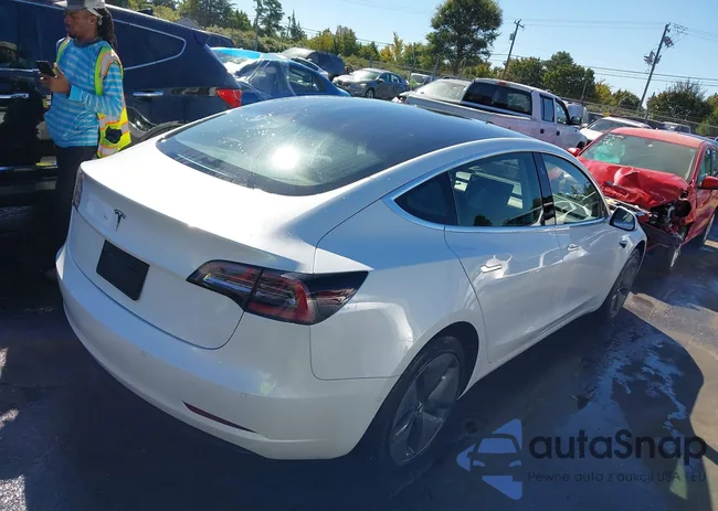 5YJ3E1EA4LF645407: 43407977