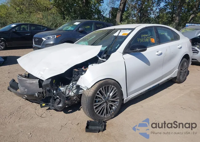 3KPF54AD8RE838723: 43408027