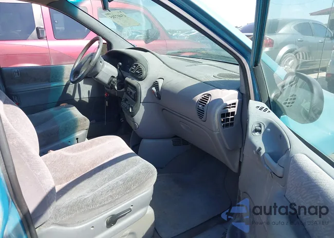 2B4GP44G8XR394580: 43407385