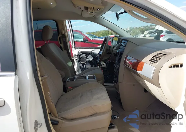 2A8HR54P68R121543: 43407517