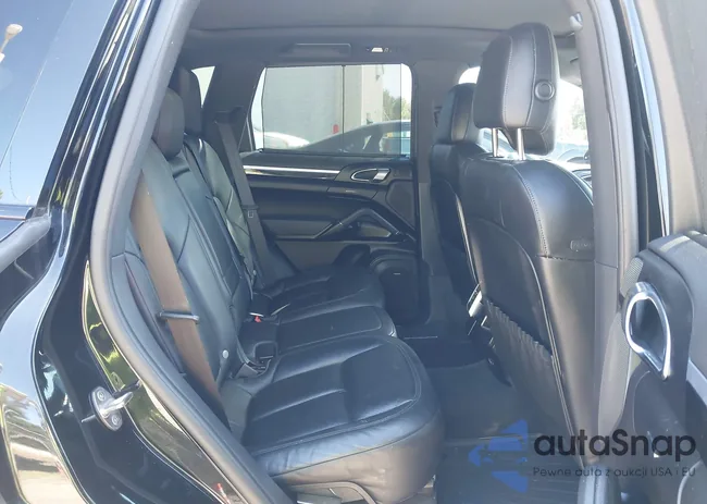 WP1AA2A24HKA82438: 43408658