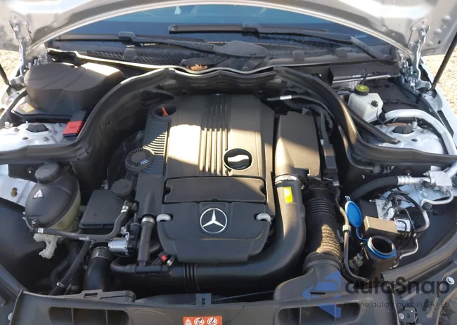 WDDGJ4HB4FG439586: 43408726