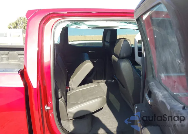 3GTU9DED7NG114834: 43408802