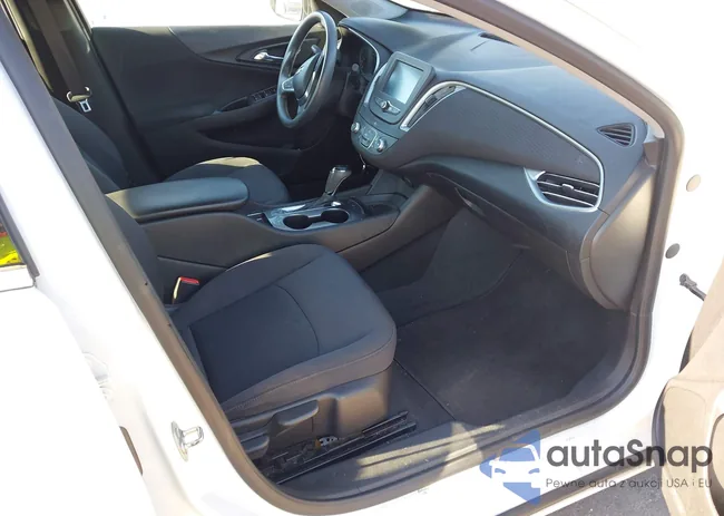 1G1ZB5STXHF270456: 43408979