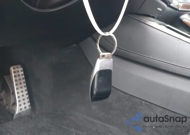 WDDUG8DB1JA406748: 43408986