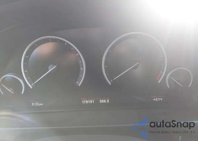 5UXKR2C51G0H42808: 43408237