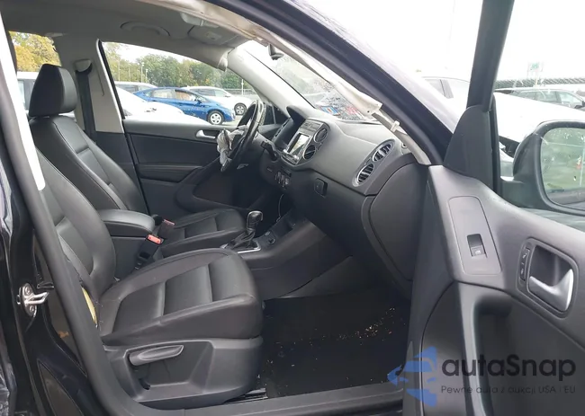 WVGBV7AX5HK025941: 43408583