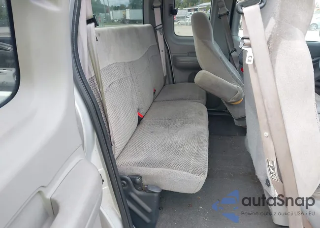 1FTRX17W3YNB74985: 43409739