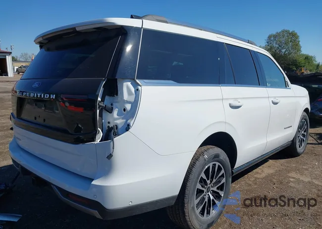 1FMJU1M88SEA16026: 43409813