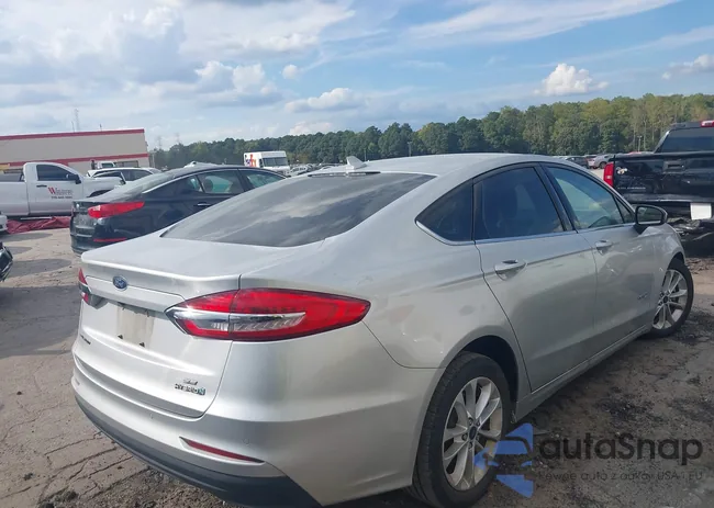 3FA6P0LU1KR241725: 43410032