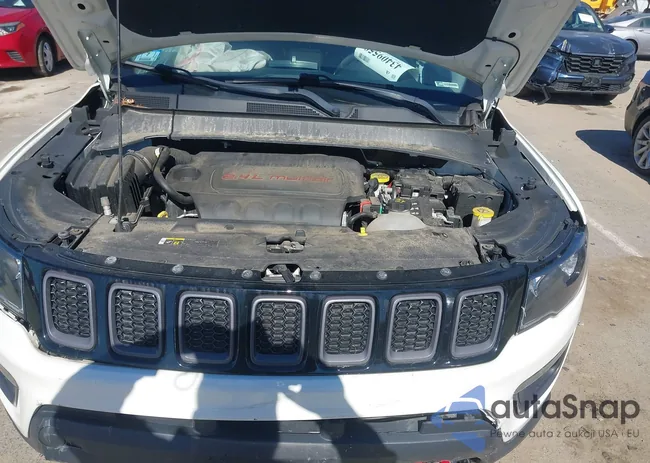 3C4NJDDBXJT501522: 43409550