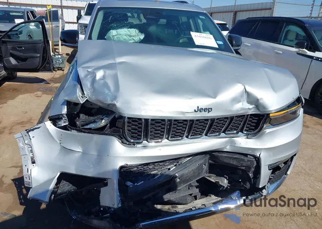 1C4RJJBG2P8811847: 43410696