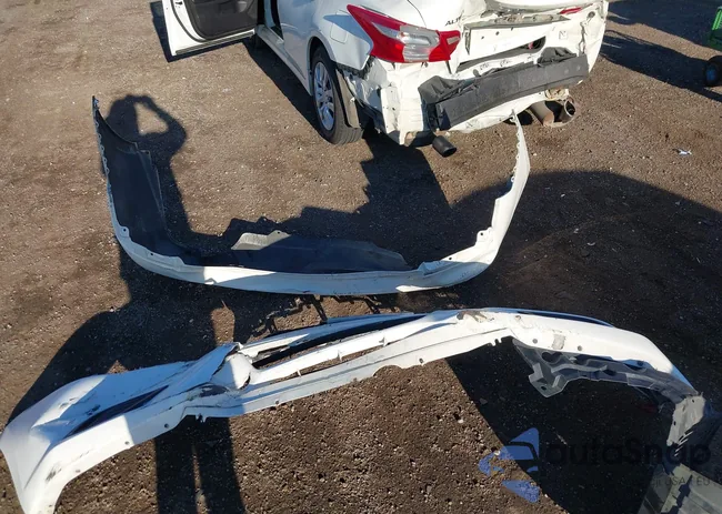 1N4AL3AP0JC182975: 43411051