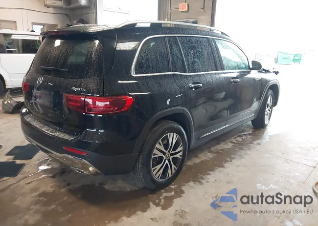 W1N4M4HB8SW392558: 43411069