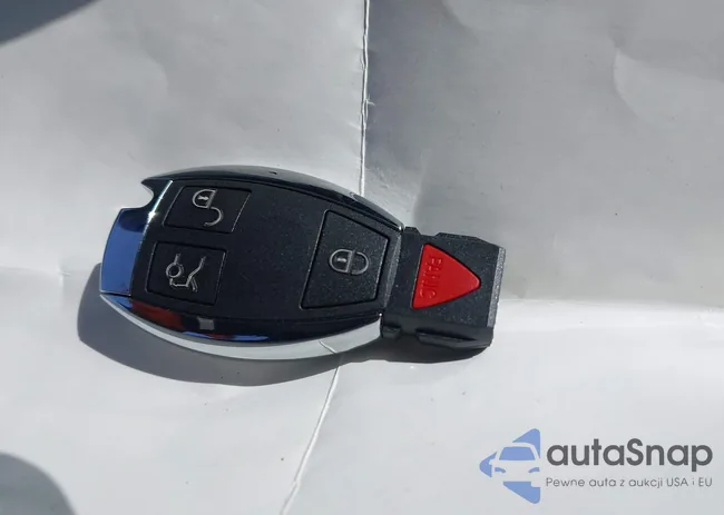 WDDSJ4EB4EN043635: 43411083