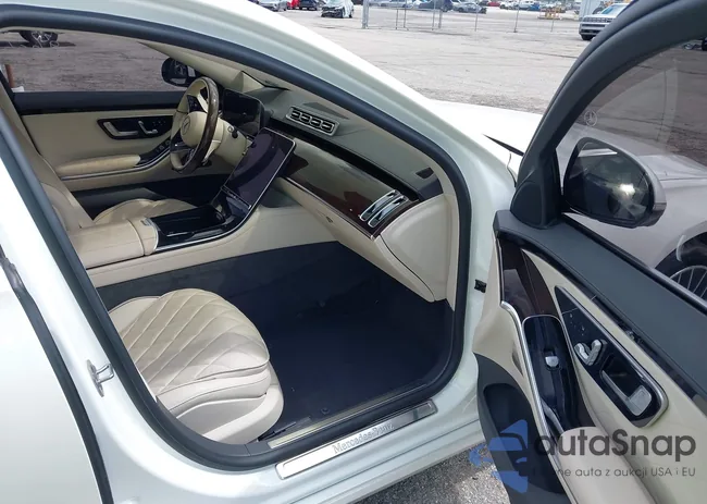 W1K6G7GB4PA215042: 43410384