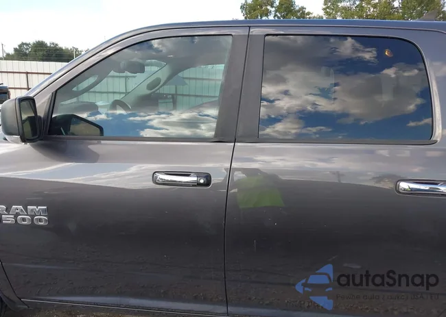 1C6RR6LT1GS225636: 43411853