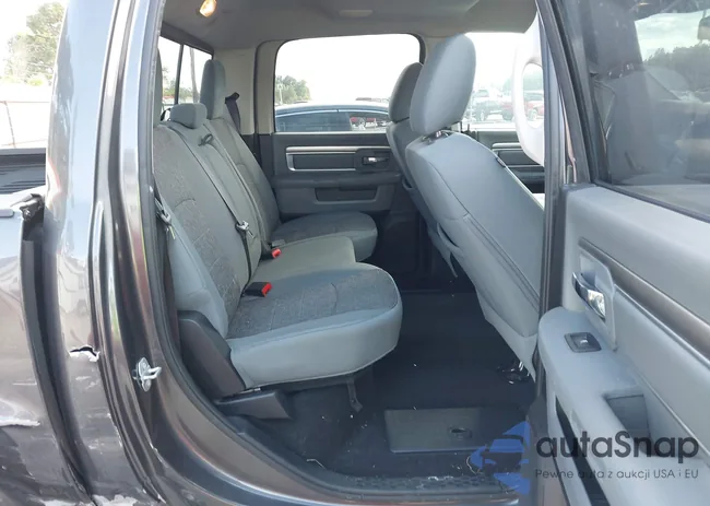 1C6RR6LT1GS225636: 43411853