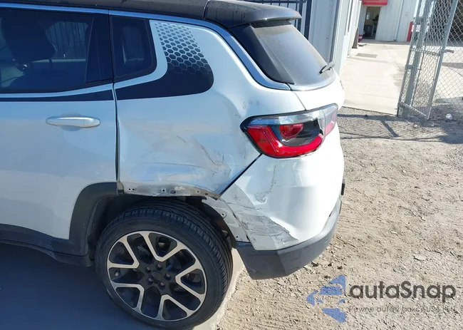 3C4NJDCB0JT195058: 43411920