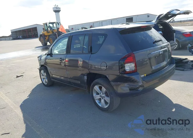 1C4NJCBA6GD574101: 43412109