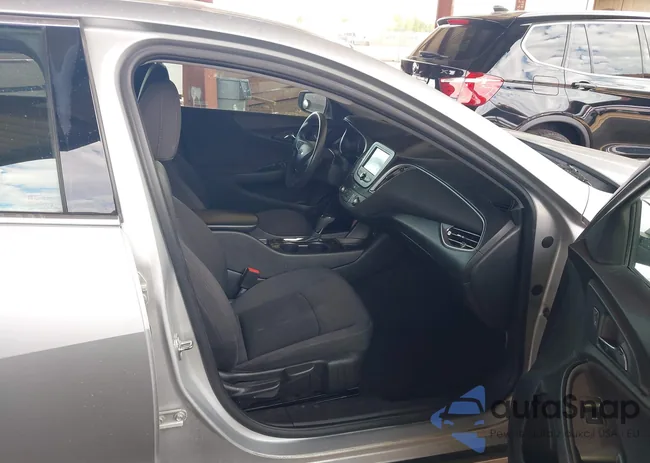 1G1ZB5ST8HF230280: 43412174