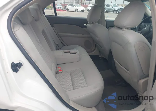 3FAHP0HAXAR215212: 43413131