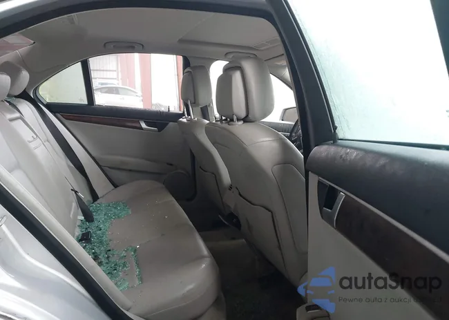 WDDGF4HB7CR233289: 43412199