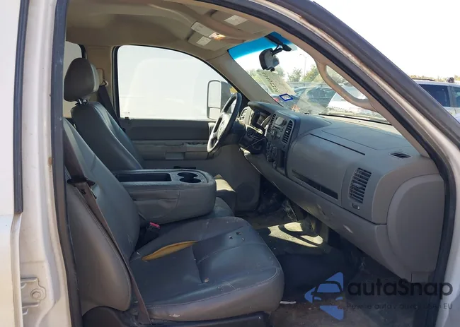 1GCHC43K59F103701: 43412235