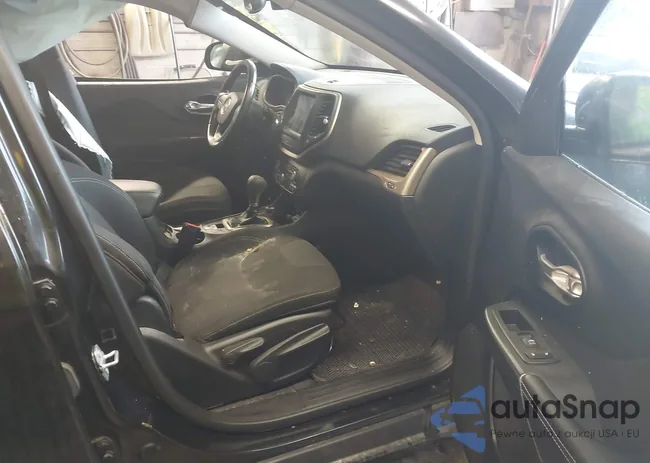 1C4PJMCSXFW755629: 43413792