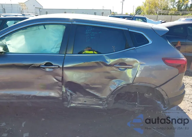 JN1BJ1CP8JW161668: 43413795