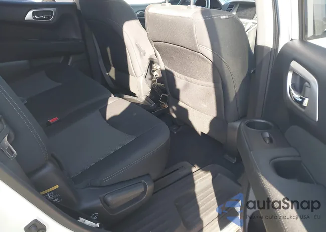 5N1DR2MN9HC636656: 43414754