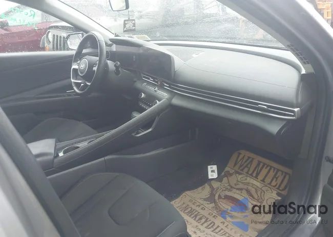 KMHLS4DGXRU716217: 43414947