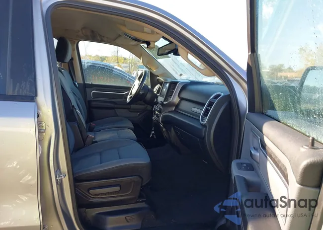 1C6RRFFG3KN704081: 43415036