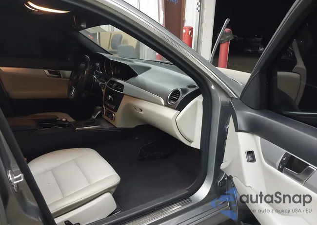 WDDGF4HB8DG004486: 43414392