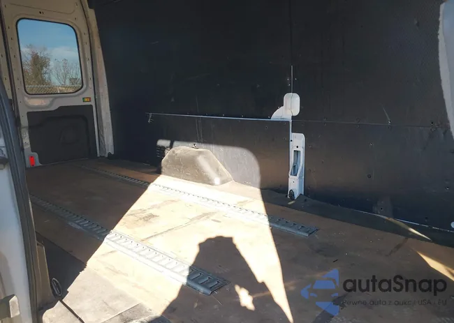 1FTYR3XM4JKA22012: 43414462