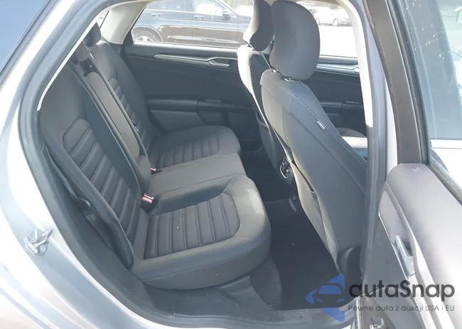 3FA6P0LU3HR323772: 43414497