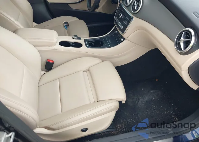 WDDSJ4GB4JN605654: 43415746