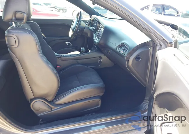 2C3CDZFJXMH635495: 43415264