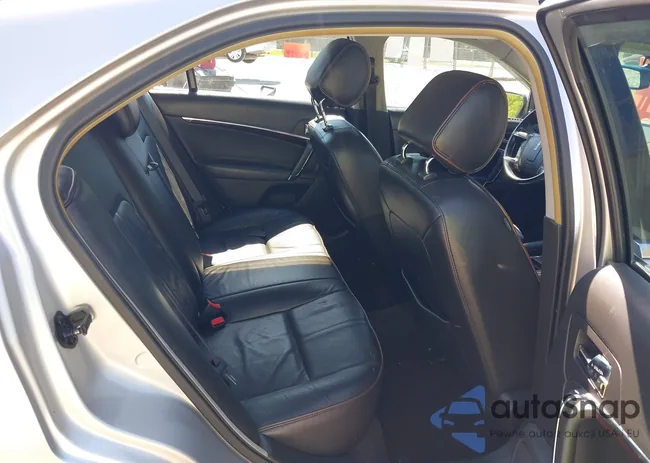 3LNHL2GC4CR806090: 43415499