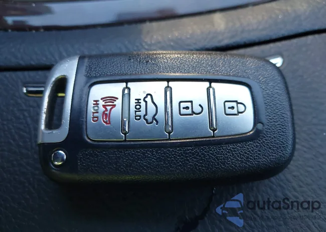 KMHGC4DE3BU124452: 43416594