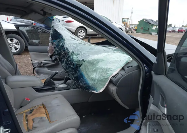 1HGCP26809A127471: 43416807